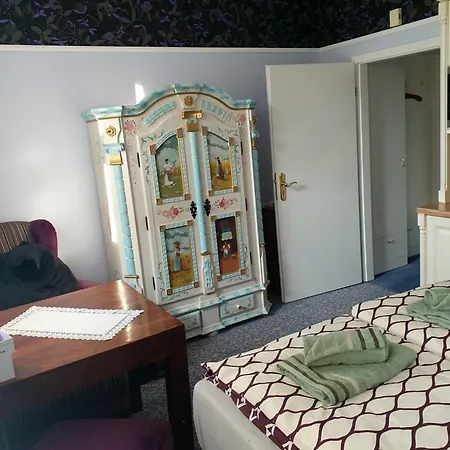 Am Kurpark Mit Balkon דירה *